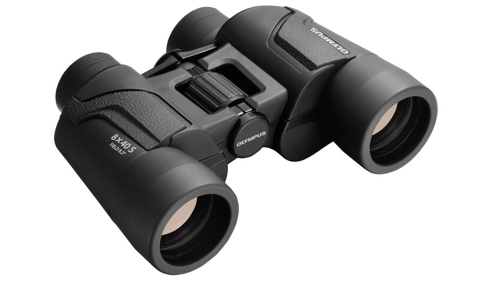 OM SYSTEM Olympus 8x40 S Binoculars Review & Test